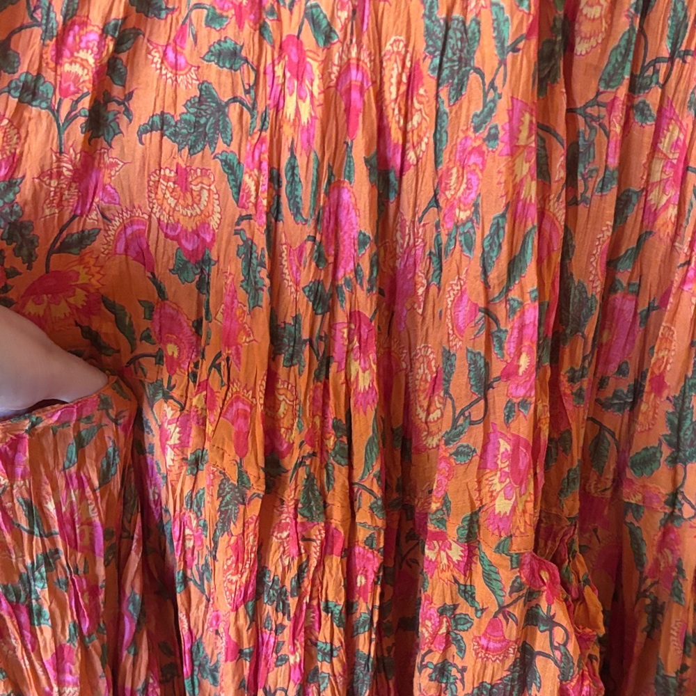 Vibrant Floral Maxi Dress - Picture 5 of 6